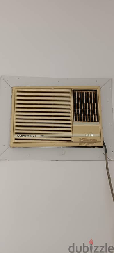 general window AC 2 ton good condition
