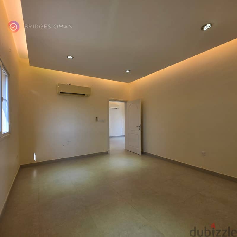 MADINAT QABOOS | STUNNING 3+1 BEDROOM VILLA FOR RENT 8