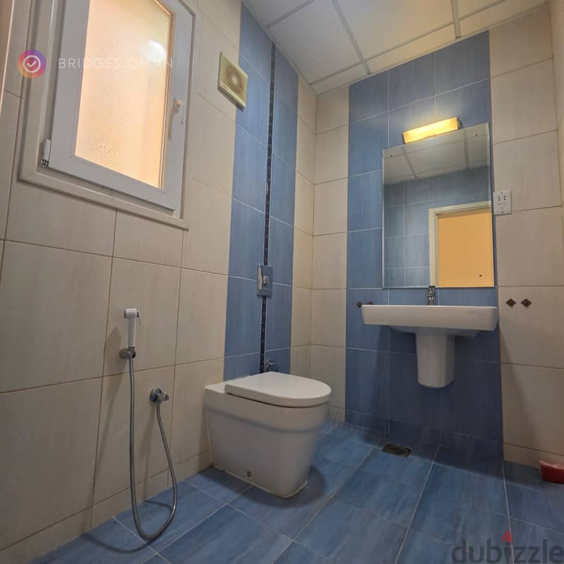 MADINAT QABOOS | STUNNING 3+1 BEDROOM VILLA FOR RENT 9