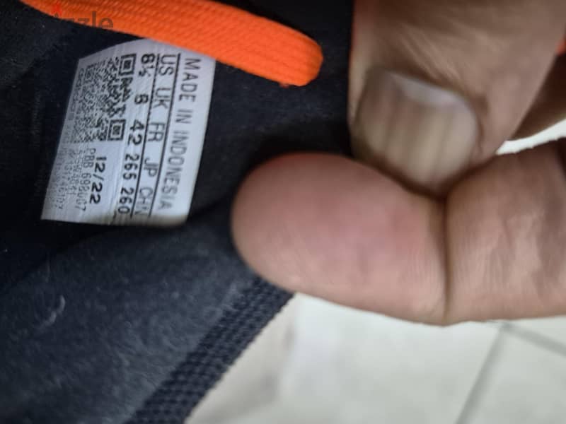 Adidas Predator  Foot ball shows 7RO 2