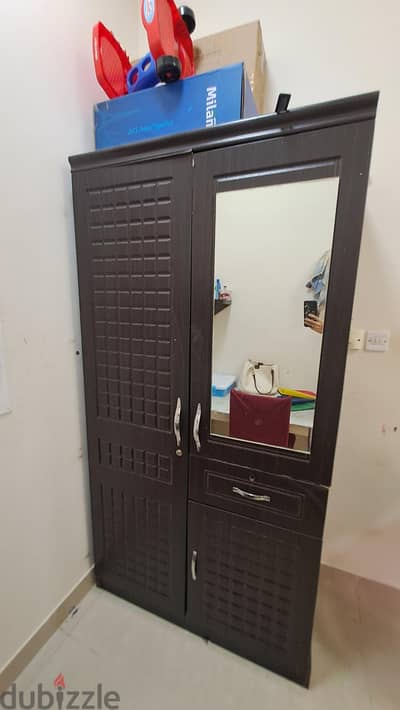 2 door cupboard