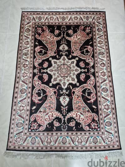 سجادة حرير إيرانية أصلية من قم – حريرعلى حرير  Handmade Iranian Qom Silk-on-Silk Carpet