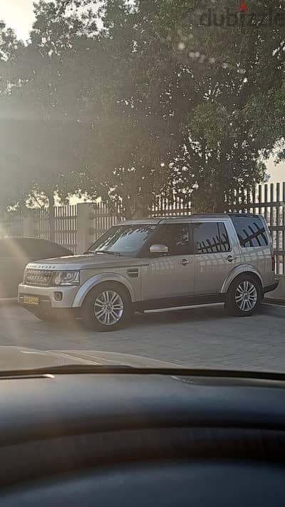 Land Rover LR4 2015
