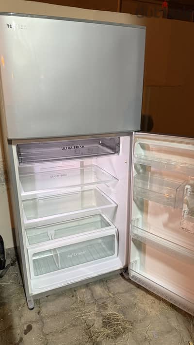 toshiba refrigerator big size like new