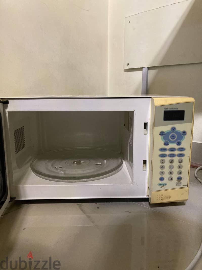 Sanyo Microwave 1