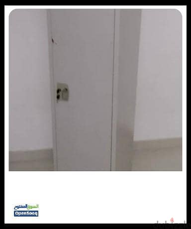 3x Metal Storage Lockers with Keys – Used Condition 6
