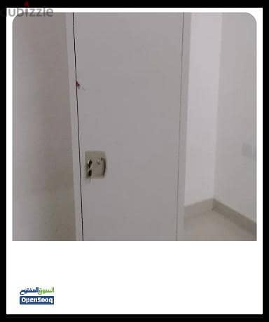 3x Metal Storage Lockers with Keys – Used Condition 7
