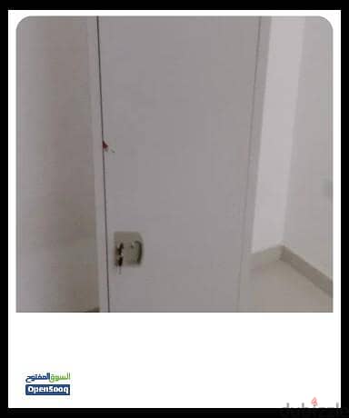 3x Metal Storage Lockers with Keys – Used Condition 8