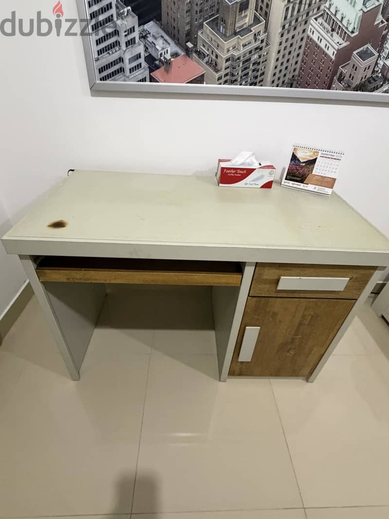Study desk length 120 cm width 60 cm height 80 cm 3