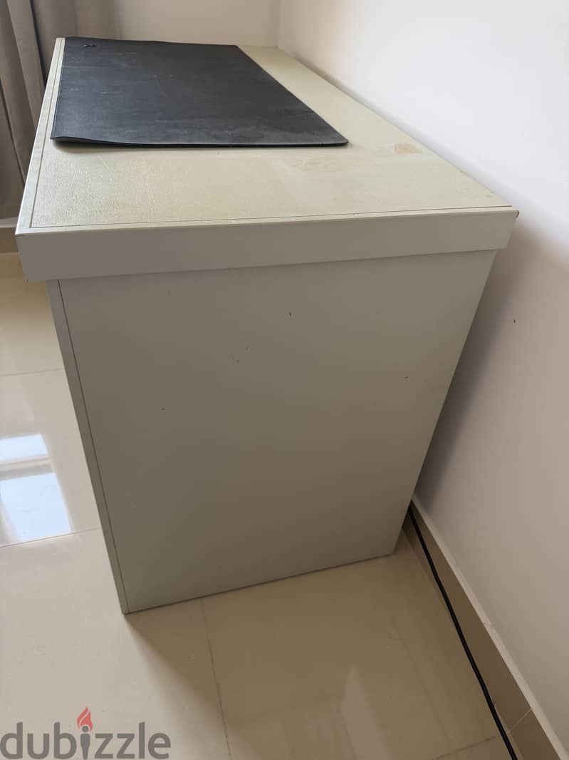 Study desk length 120 cm width 60 cm height 80 cm 12