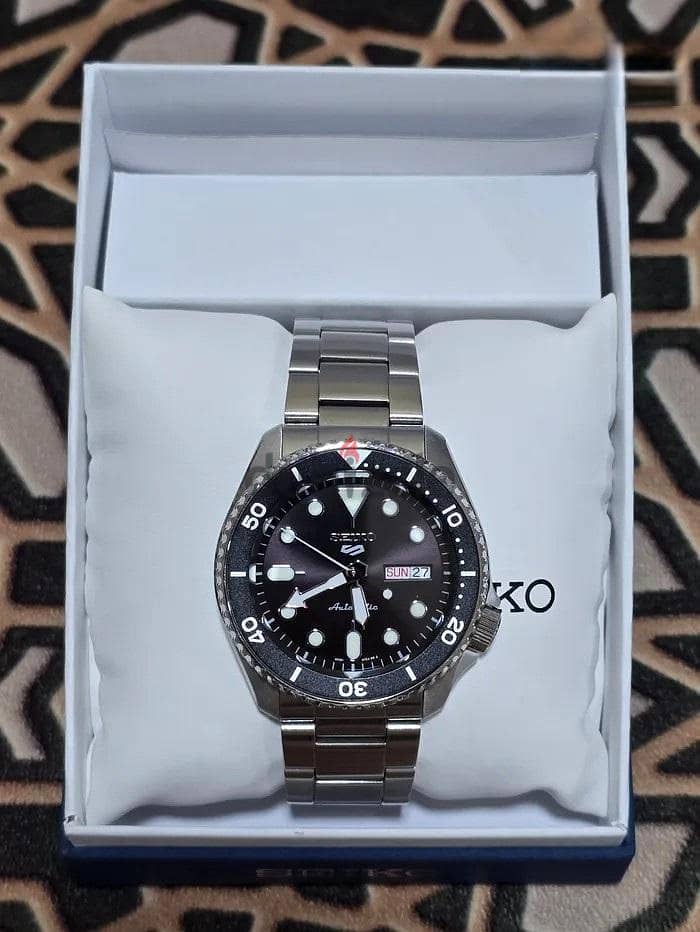original seiko 5 watch automatic Glow in the dark With box 1