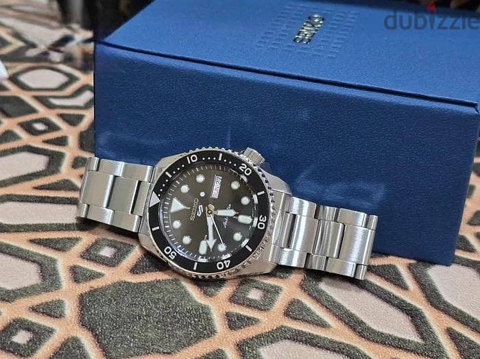 original seiko 5 watch automatic Glow in the dark With box 3