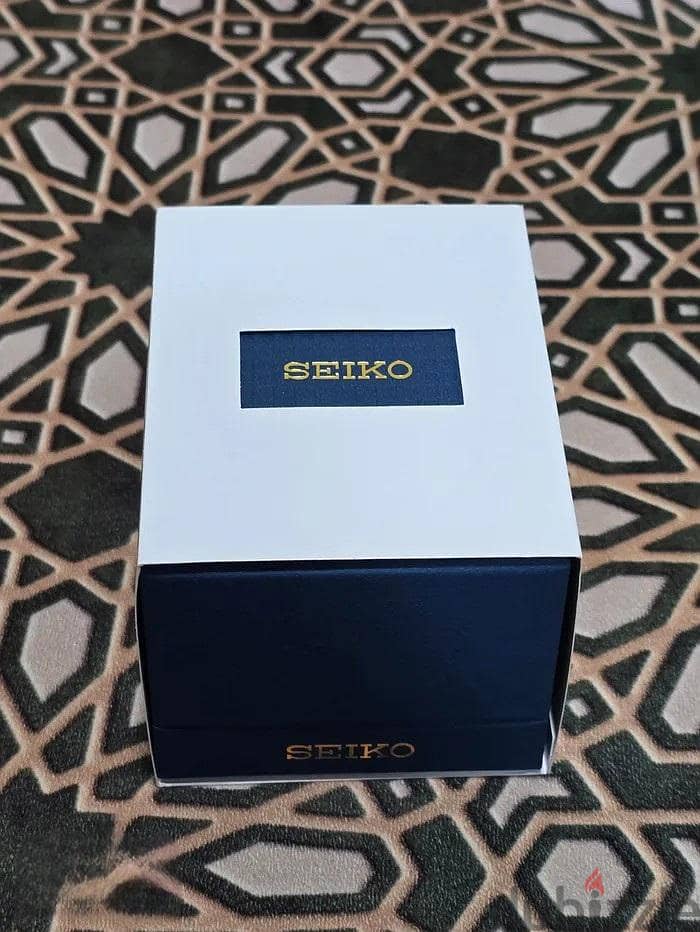 original seiko 5 watch automatic Glow in the dark With box 9