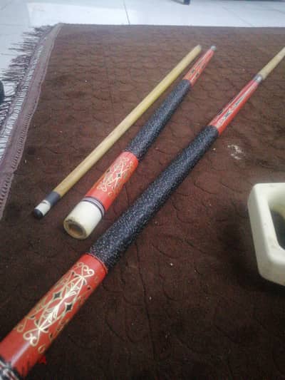 billiard cue