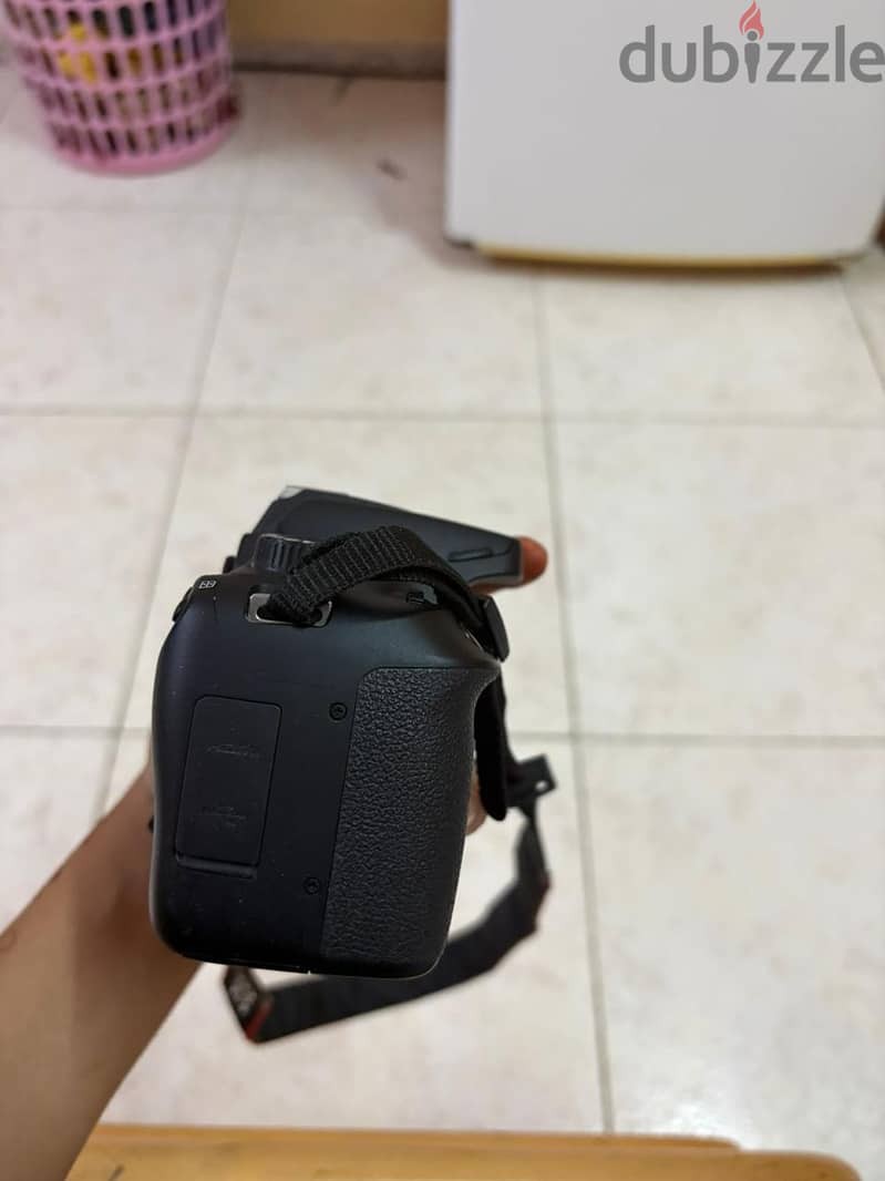 Canon EOS 4000D DSLR Camera – Full Kit – In Perfect Condition 2