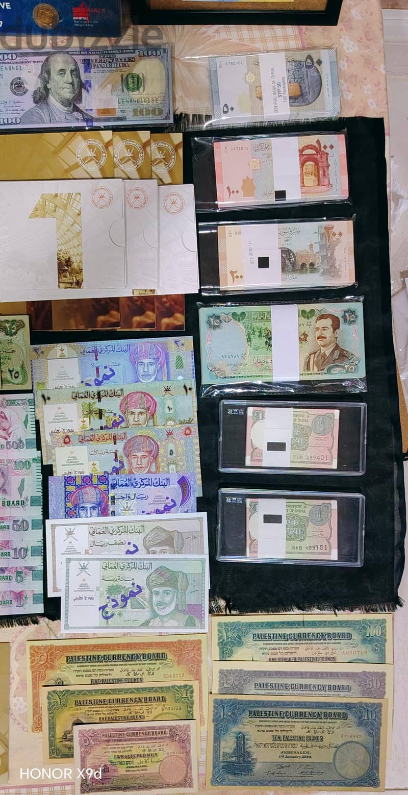 Numismatics AND Accessories offer package OMR. 130 2