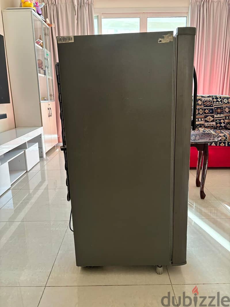 LG Refrigerator, Used like a new, good working condition 3