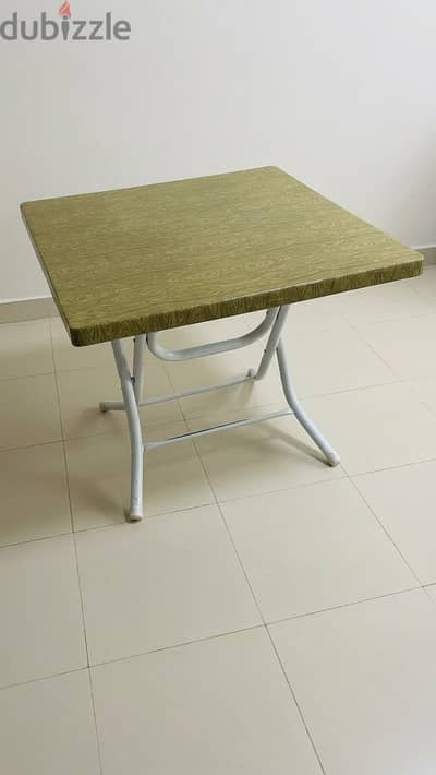 Small dining foldable table