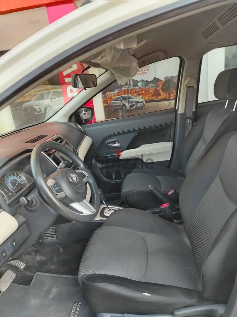 Toyota rush 7 seats available for rent 4