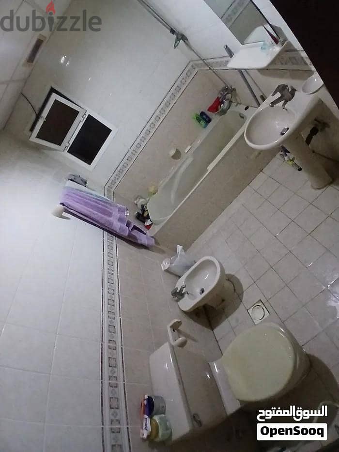 Bed space available for man ONLY. 2