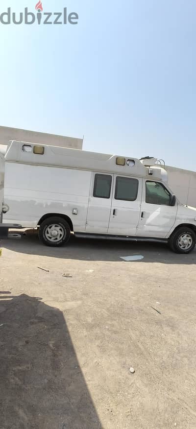 فورد إي-350 2013