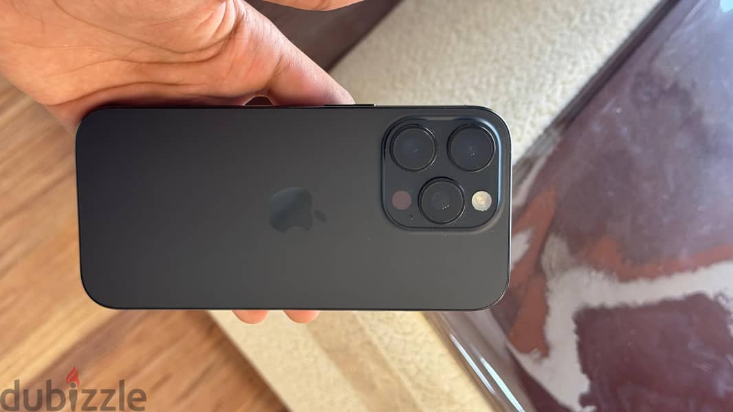 Apple - iPhone 16 Pro 1
