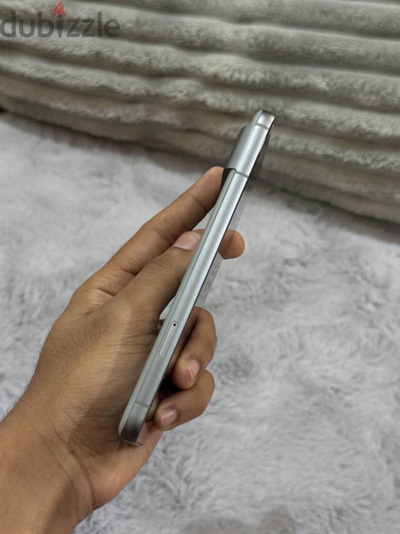 Google Pixel 8 like new condition. For sale or Exchange 7