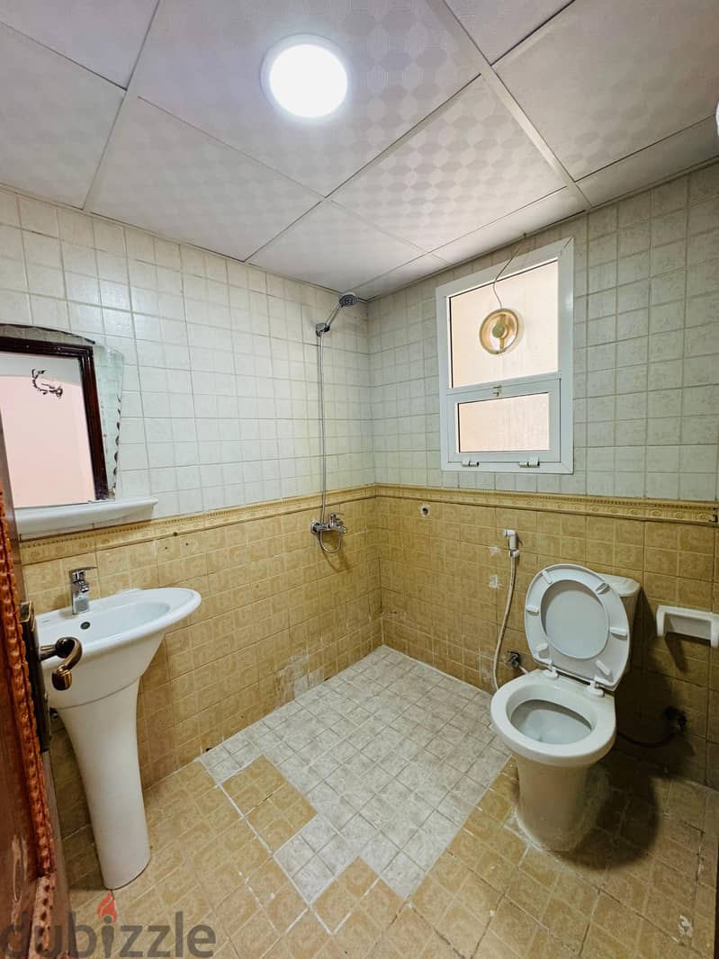 2 BHK apartments in al khuwair 33 (a1f55) 6