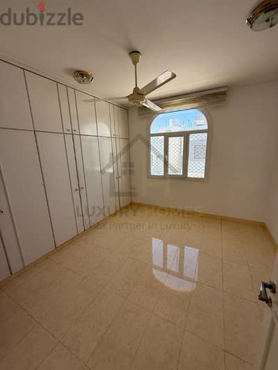 For Rent 5 Bhk + 1 Villa In Al Khuwair  - للإيجار فيلا ٥ غرف نوم +1 في الخوير