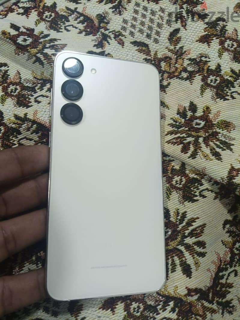Samsung S23 Plus 1