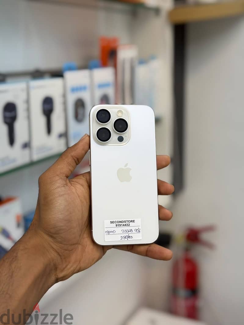 Apple - iPhone 15 Pro-128/256 GB - 15 Pro Max 256 GB - 2