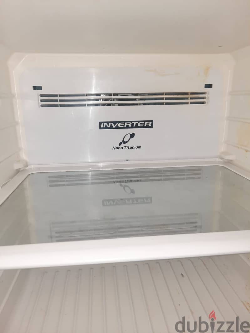DOUBLE DOOR  REFRIGERATOR 330LTR 2