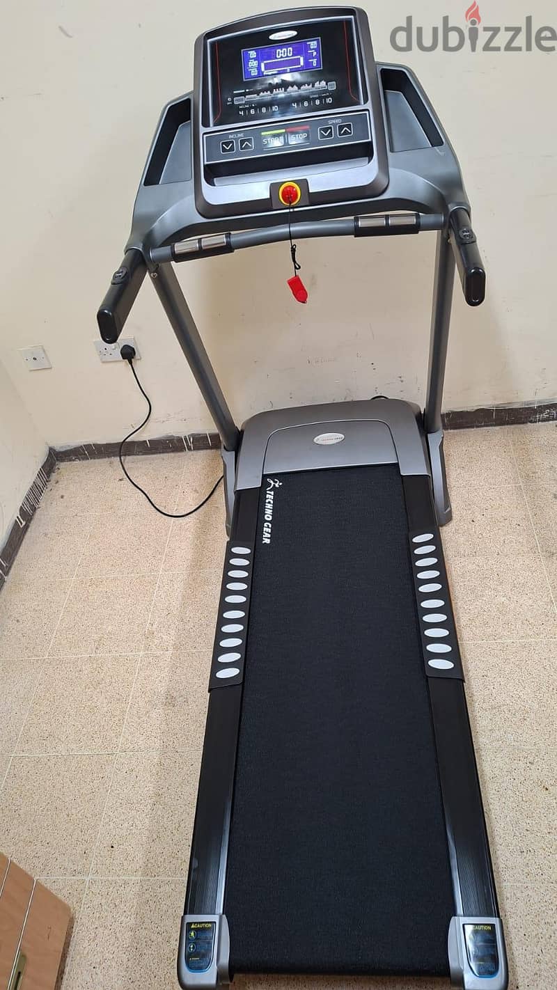 Treadmill 2.5 HP With Automatic Inclined Function(Can be Deliver also) 12