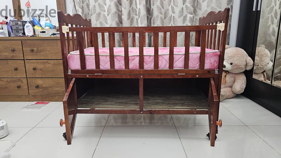 Baby Crib with side opening and bed and storage Hardly used negotiable 3
