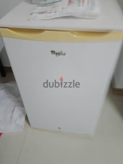 small office or bed room fridge in very good condition
