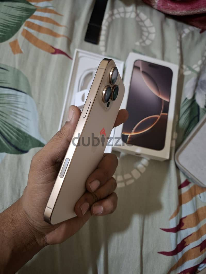 Apple - iPhone 16 Pro Max 256GB 2