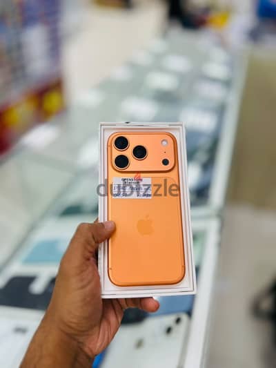 Apple - iPhone 17 Pro -256 GB - Perfect phone - warranty 4/27 ايفون