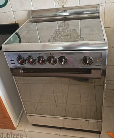 4 burner Gas Cooker with oven