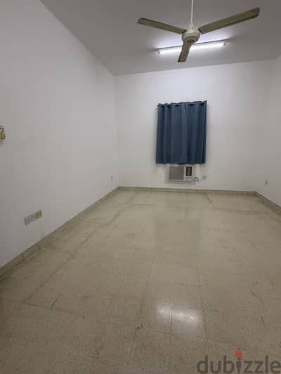 Room for rent wattayya near main road