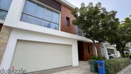 3 BR + 1 Maid’s Room Modern Courtyard Villa in Al Mouj