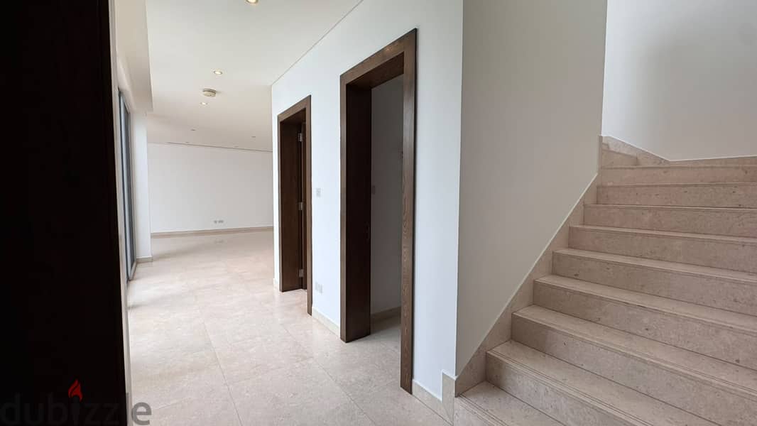 3 BR + 1 Maid’s Room Modern Courtyard Villa in Al Mouj 9