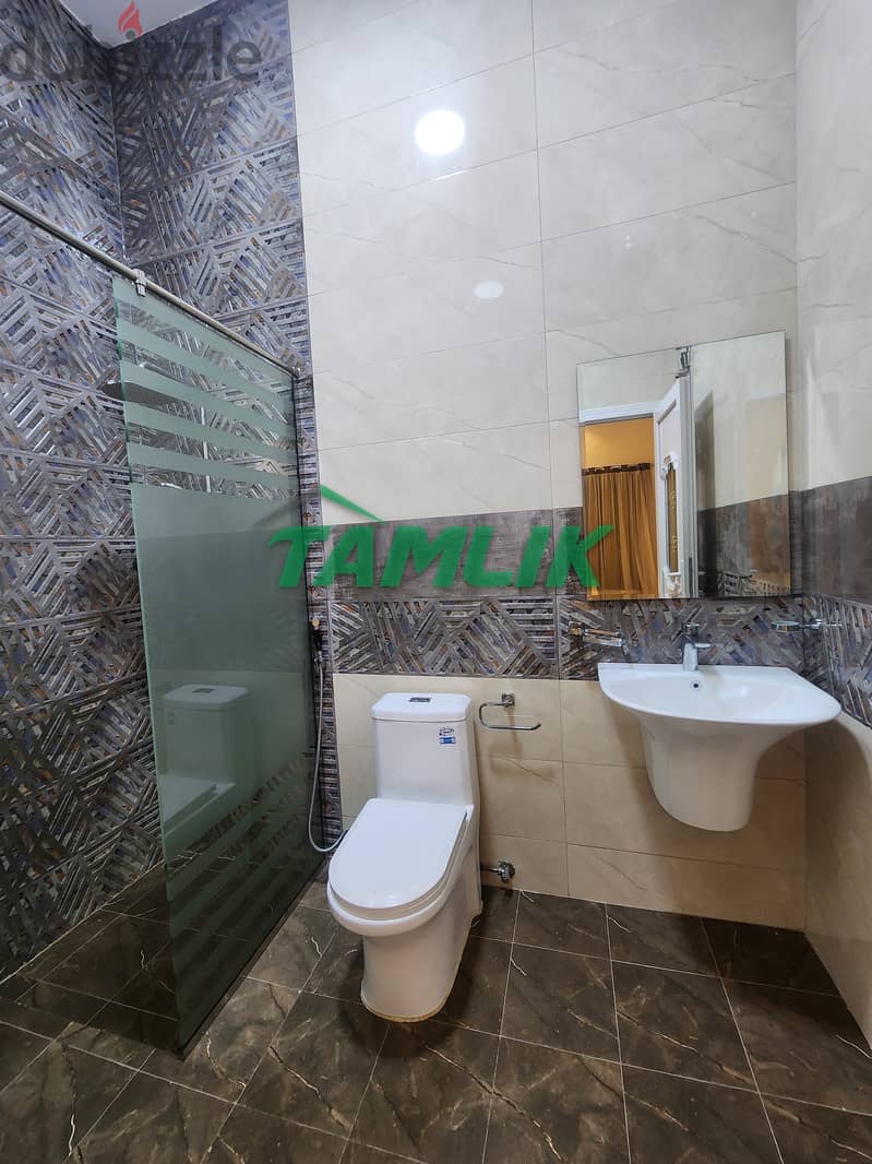 Furnished 5 Bedroom Villa for Rent in Maabila | REF 799MC 5