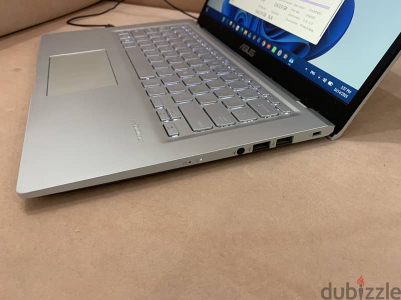Asus laptop i3 th 11 Gen windows 11 home 1