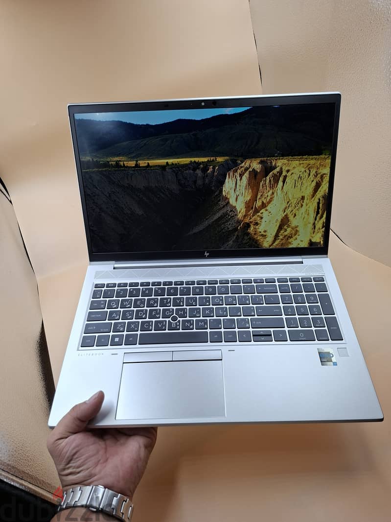 78426067 CORE i7 11th GENERATION 15.6 INCH SCREEN 16GB RAM DDR-4 ( 3200 ) 512GB SSD NVMe 3