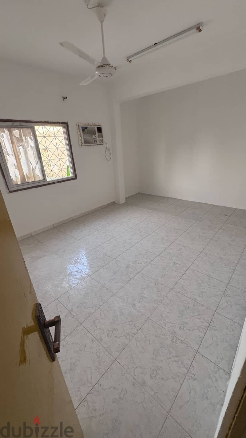 Full ground floor flat in Seeb Alhail 4