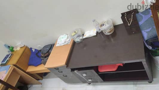All tables / bed tables