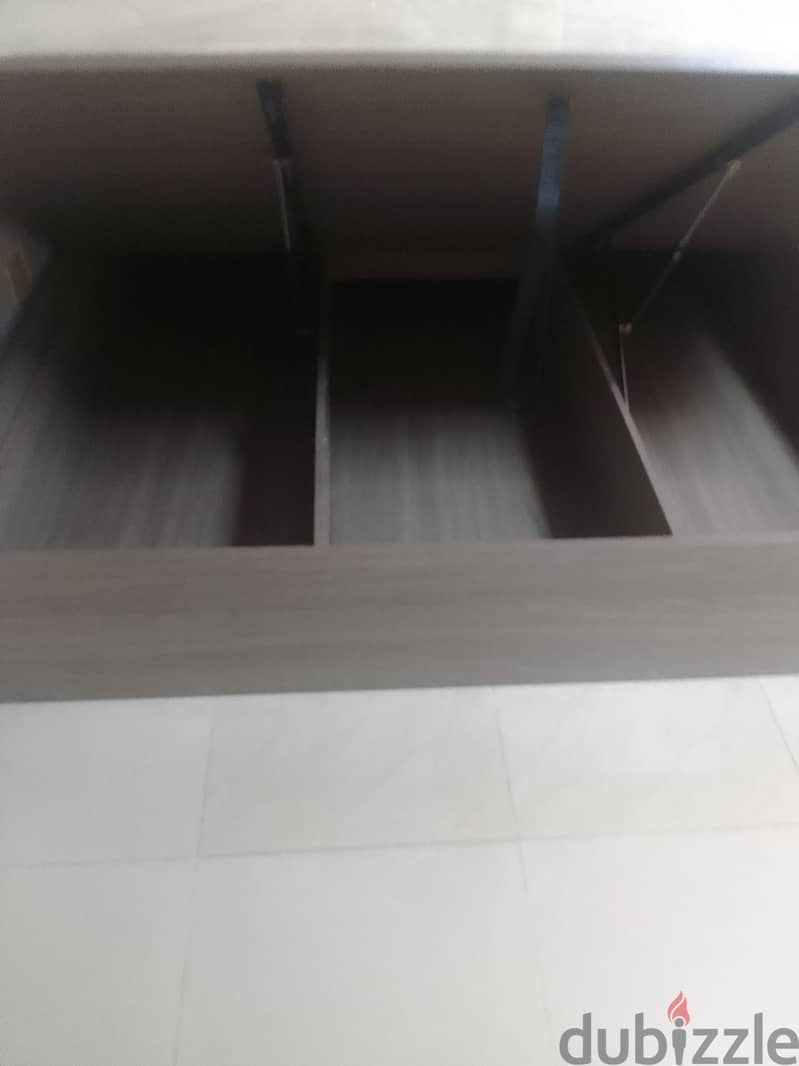 queen size Bed and mattress 2