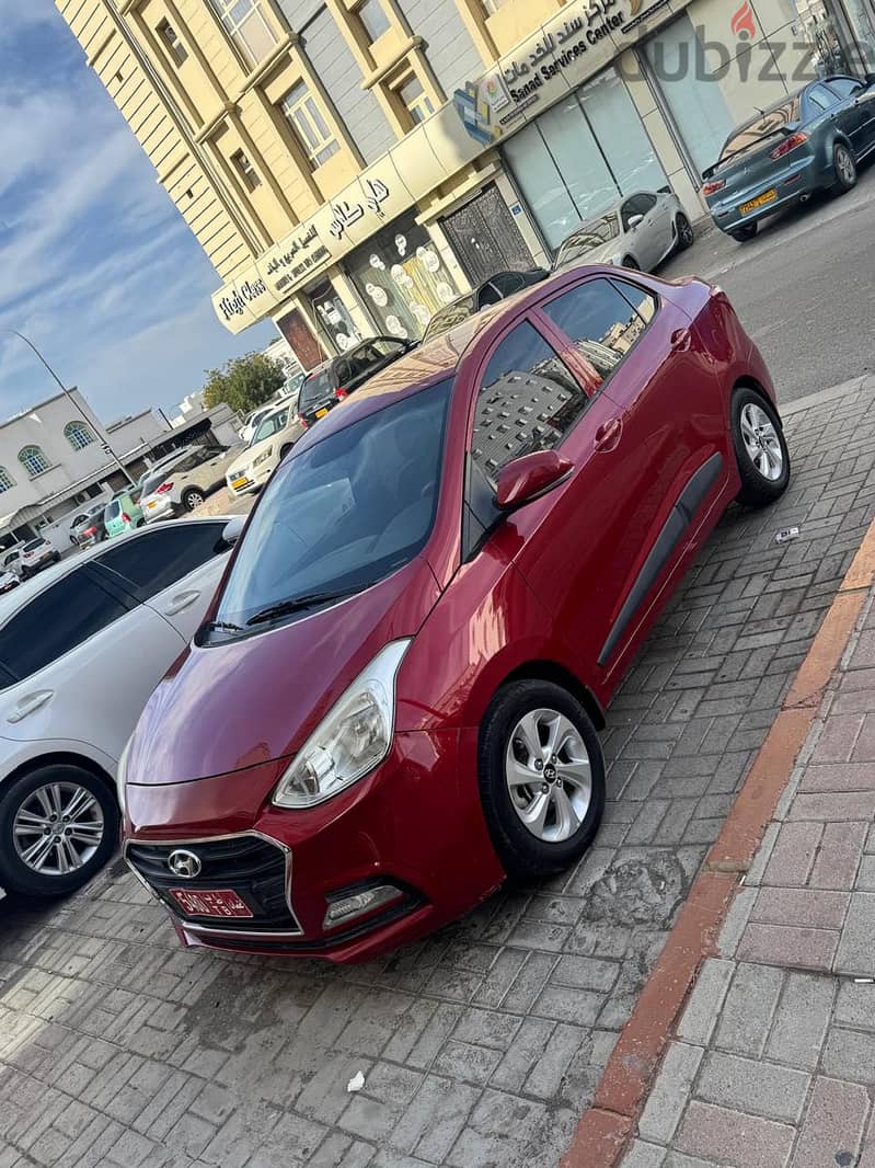 Hyundai i10 for rent 2