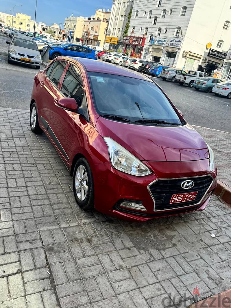 Hyundai i10 for rent 3