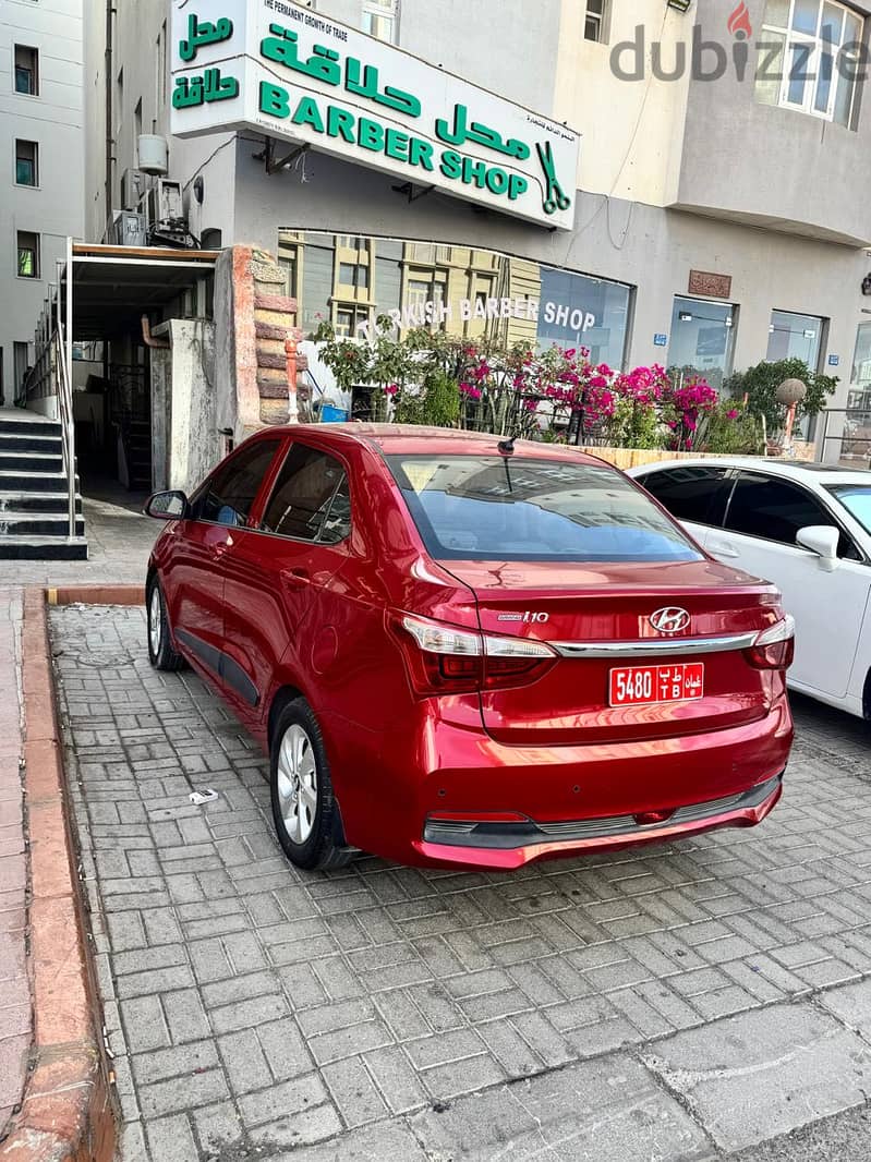 Hyundai i10 for rent 4